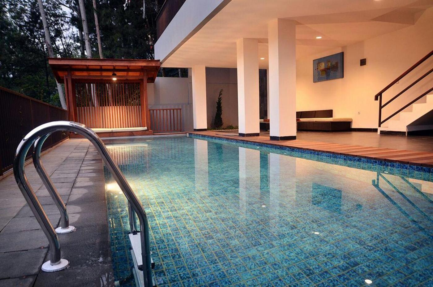 Tulip Hill View Villa 5 Bedrooms With A Private Swimming Pool バンドゥン エクステリア 写真