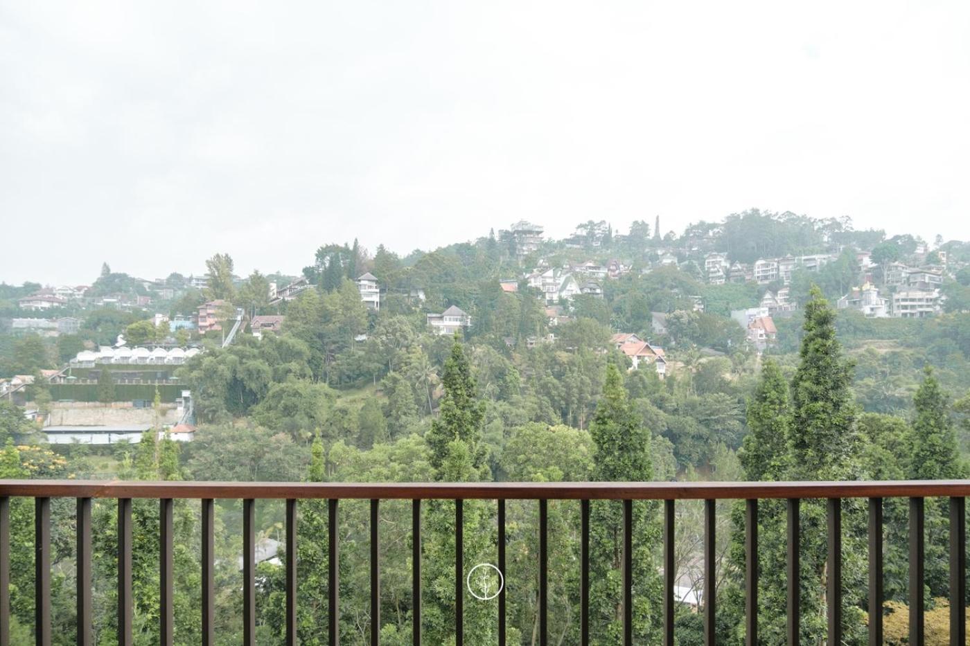 Tulip Hill View Villa 5 Bedrooms With A Private Swimming Pool バンドゥン エクステリア 写真