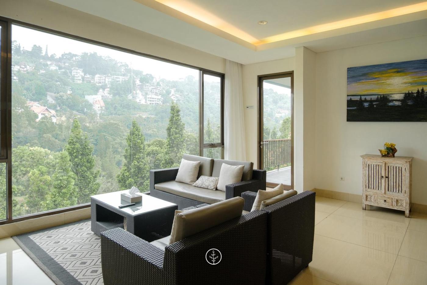 Tulip Hill View Villa 5 Bedrooms With A Private Swimming Pool バンドゥン エクステリア 写真