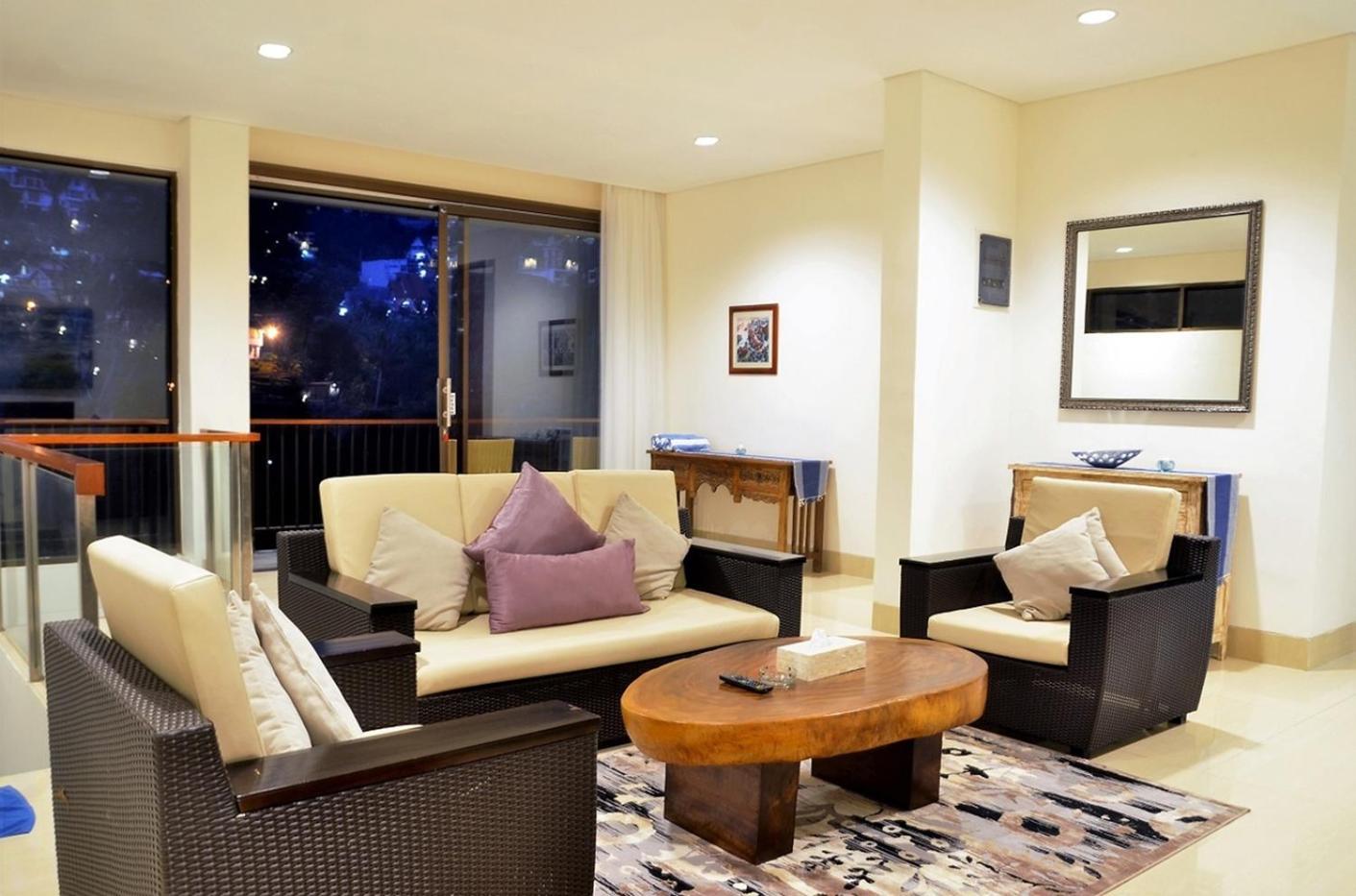 Tulip Hill View Villa 5 Bedrooms With A Private Swimming Pool バンドゥン エクステリア 写真